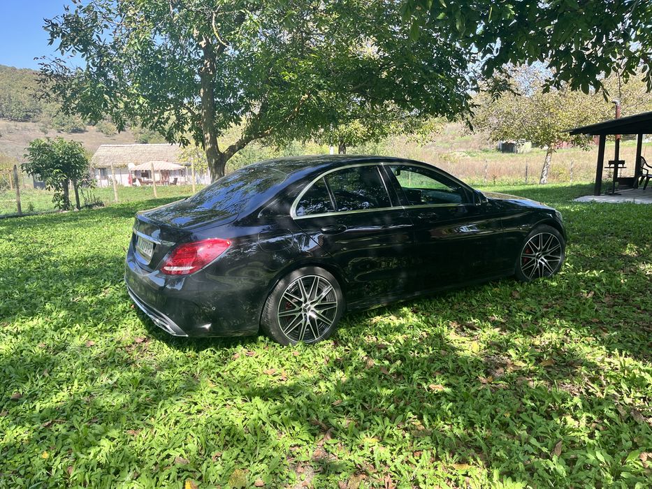 Mercedes-Benz C 250 AMG Line
