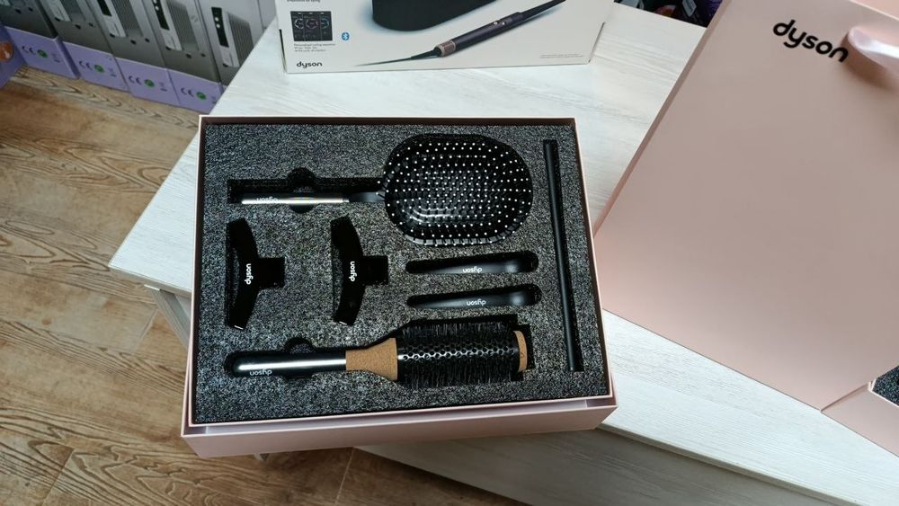 Набор рассчесок от dyson