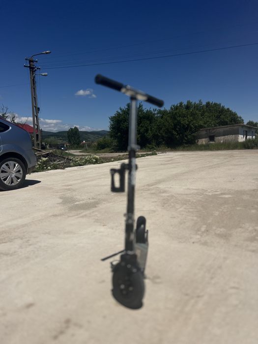Trotinetă foarte ușoară