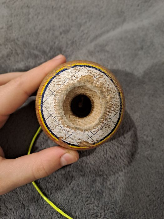 Vand kendama cu ken de la O kendama si bila brocken shape