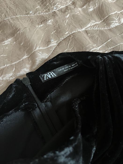 Рокли Zara, Bershka, Rezerved + подарък слънчеви очила