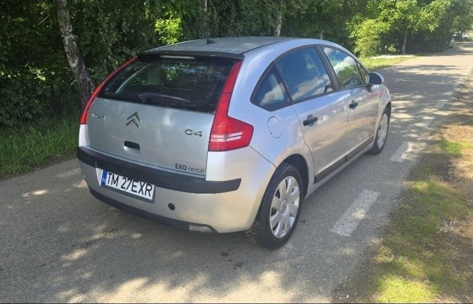 Inchiriez Citroen C4 - RENT A CAR de buget