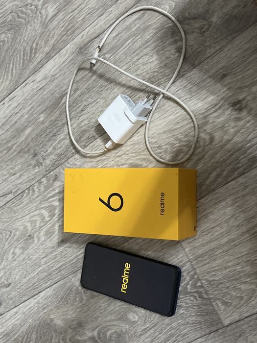Продается Realme 6