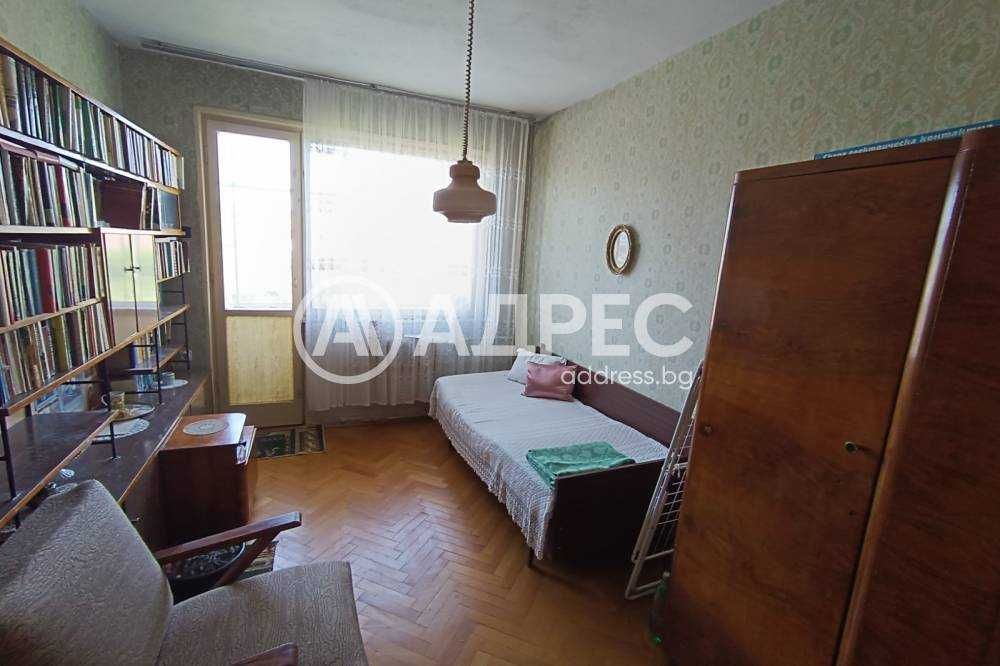 Продава се Тристаен апартамент в Разград, Център - 77 кв.м за 1126 €/кв.м - Снимка #6