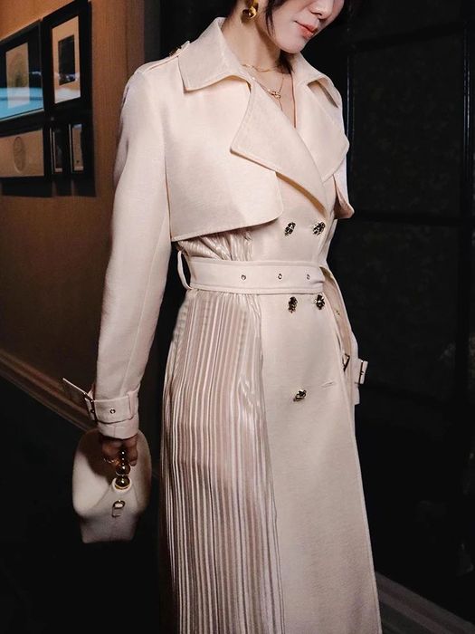 Trenci rafinat si sofisticat