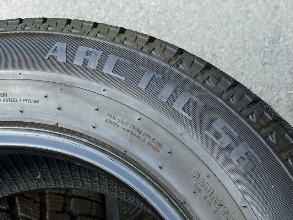 215|65 R16. Hilo Arctic.