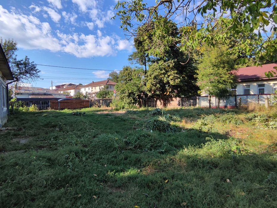 Vând teren intravilan, central, în Bucecea
