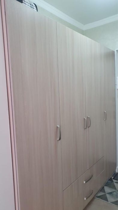 Продам шкаф б/у в хорошем состоянии