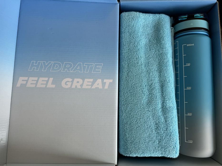 Комплект фитнес бутилка+кърпа