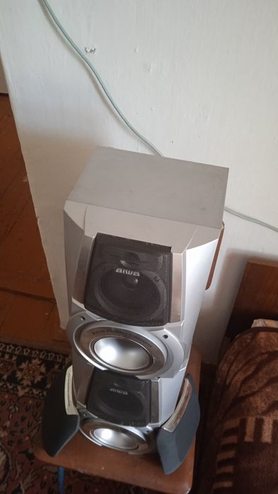 Буферные колонки"Aiwa"