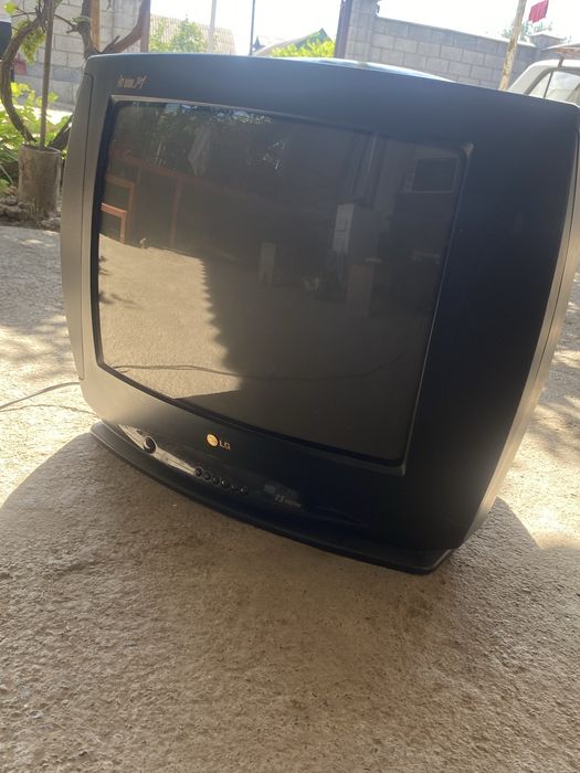 LG CF-20D73 телевизор