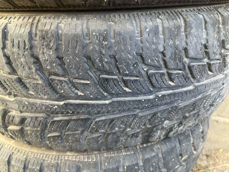 Продам резину 205/65 R16