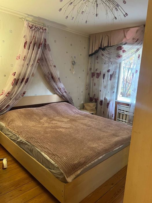 Продаю 3 /1/4 буюк ипак йули  77 серия