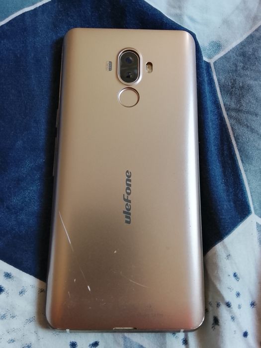 Vând Redmi A 5,Ulefone S 8 Pro