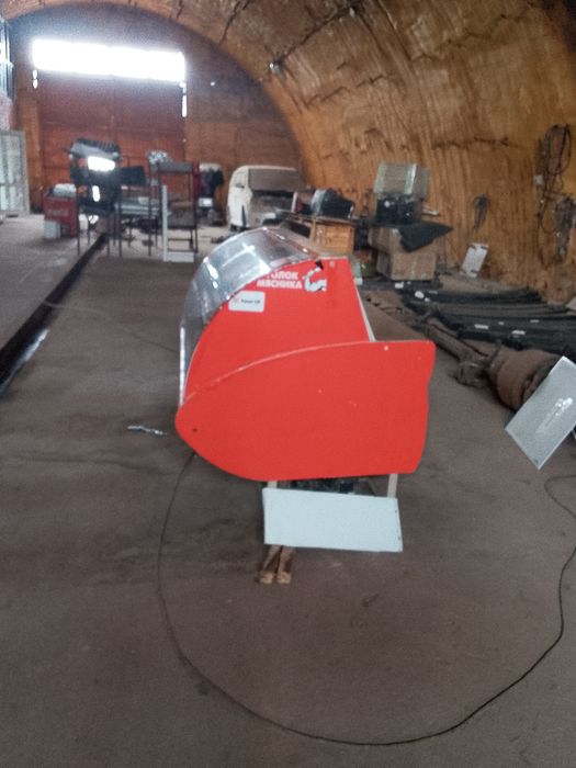 Продам витрину морозильник