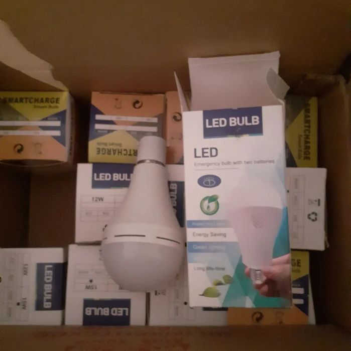 Лустра лампачки треки