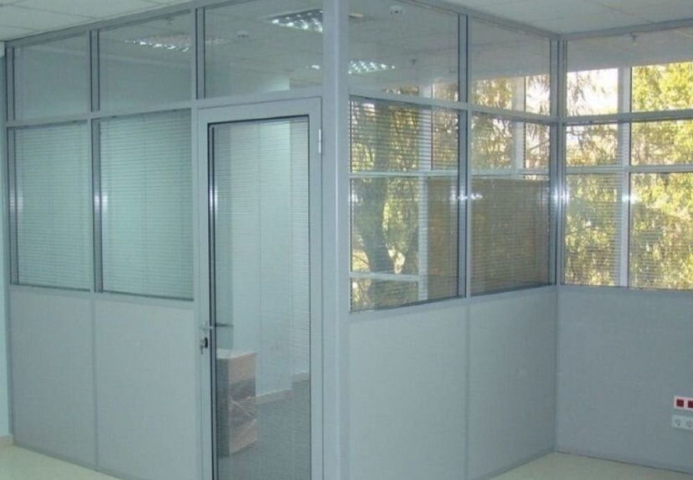 Перегородка  Двери Балкон Витраж Окна Пластиковые