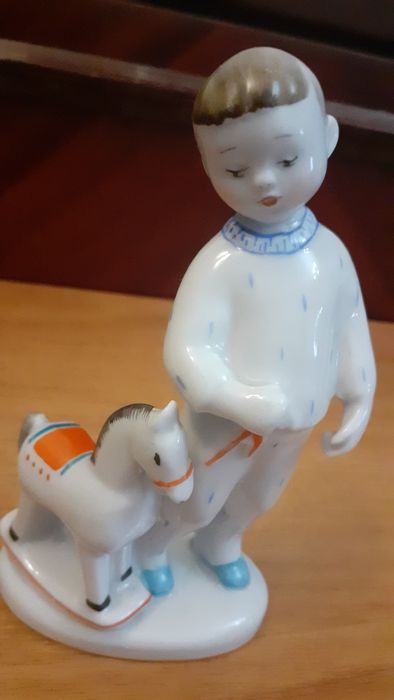 Редкая статуэтка СССР.  Мальчик с лошадкой. ЛФЗ