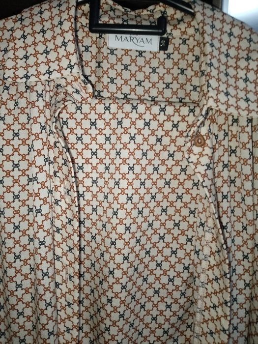 Продам новый брендовый костюм