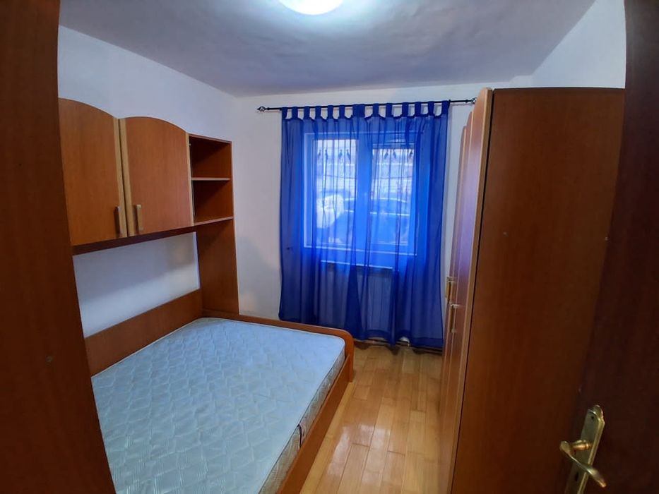 Apartament 3 camere (parter) zona Kaufland