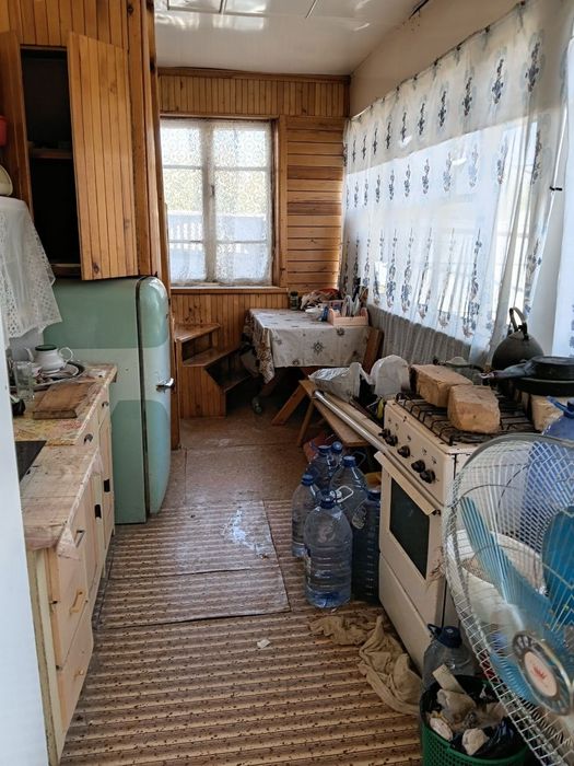 Продаётся дача 6сот Паркентский р-он пос Навбахор.