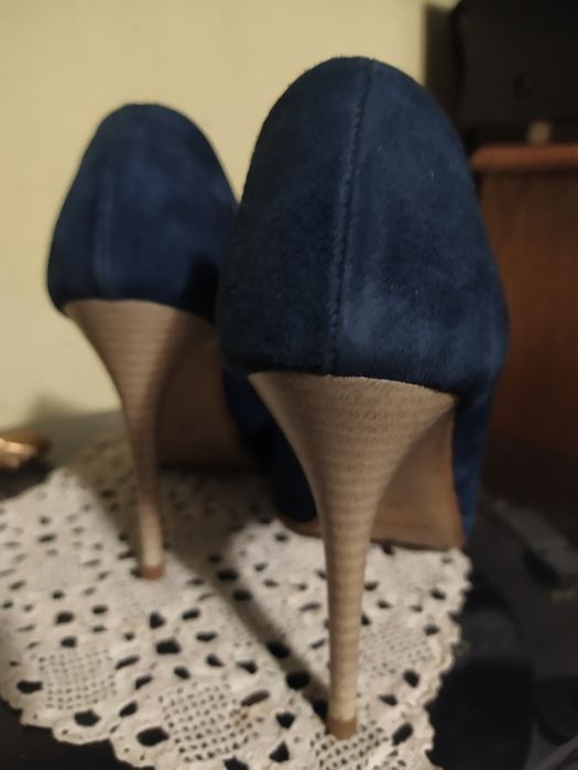 Sandale de damă  si  pantofi mărimea 40