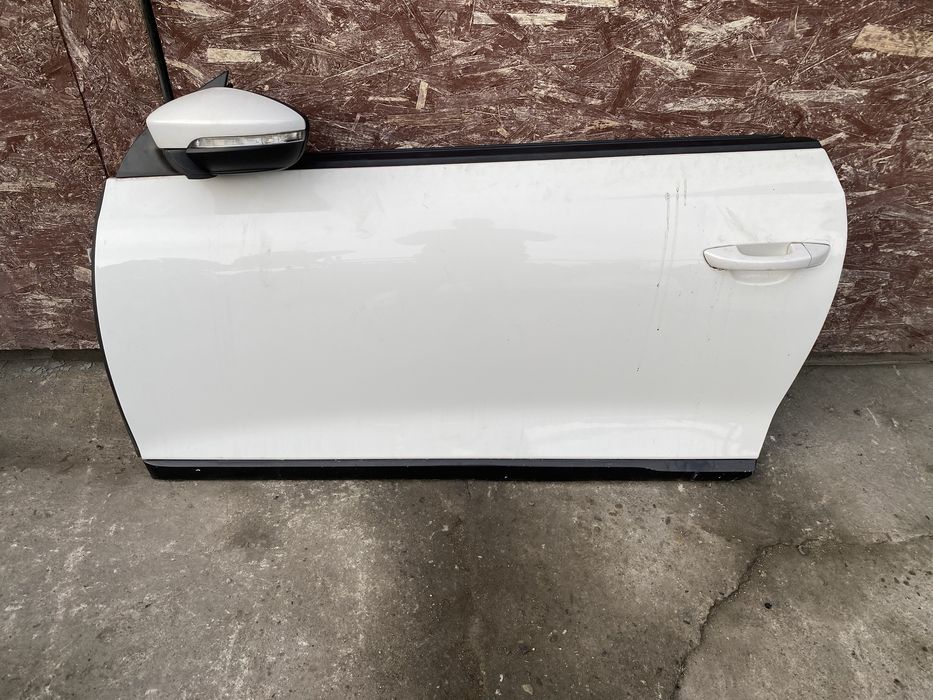 Portiera St Vw Scirocco complecta Pret 1000 lei
