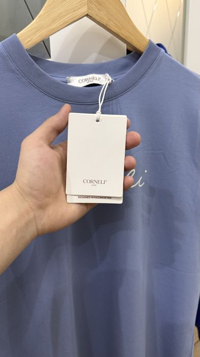 Новая футболка CORNELI