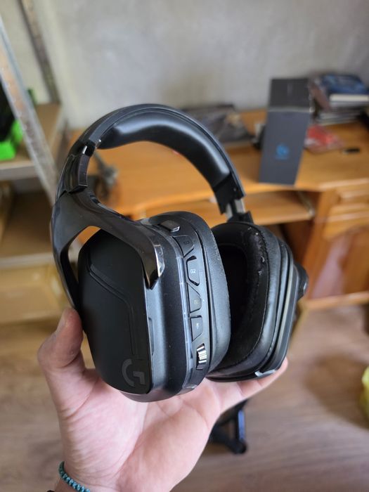 Слушалки Logitech g935