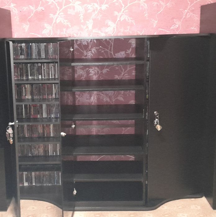 Музыкальный шкаф