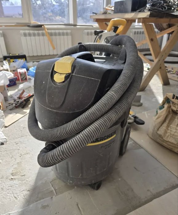 Пылесос Karcher NT 35/1 Tact