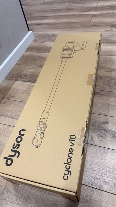 Продам новый пылесос Dyson