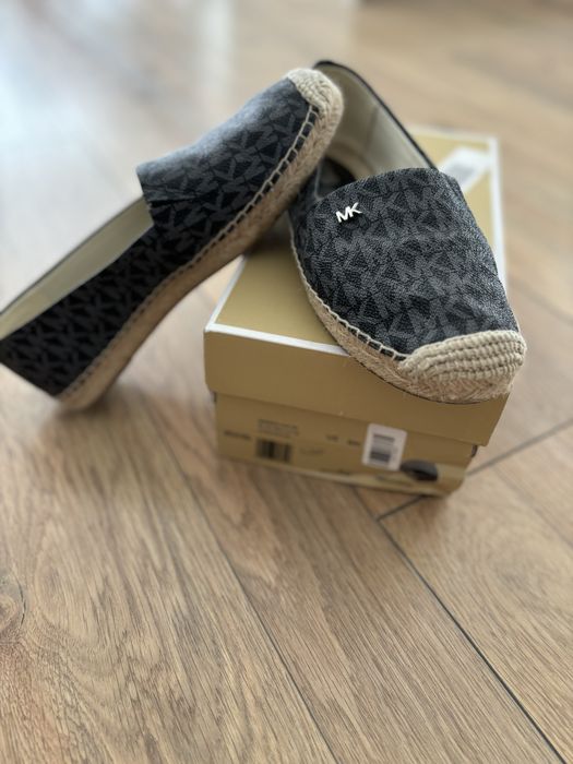 Michael Kors еспадрили