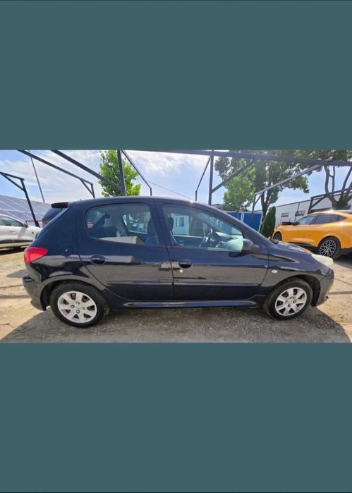 Peugeot 206+, an 2011