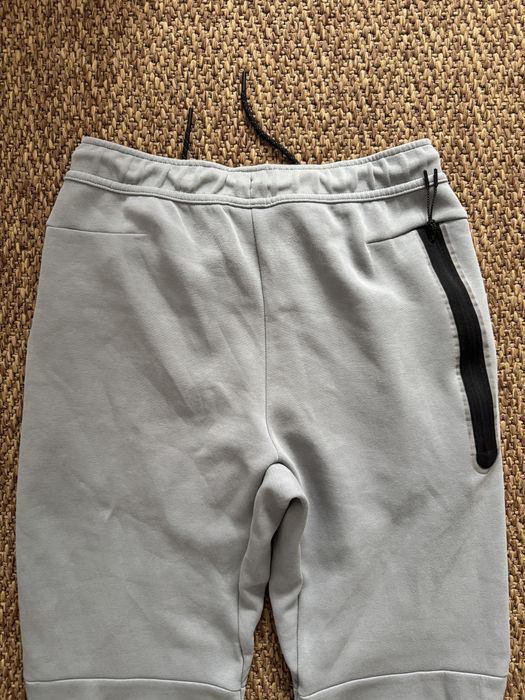 Pantaloni Nike tech fleece gri marimea S