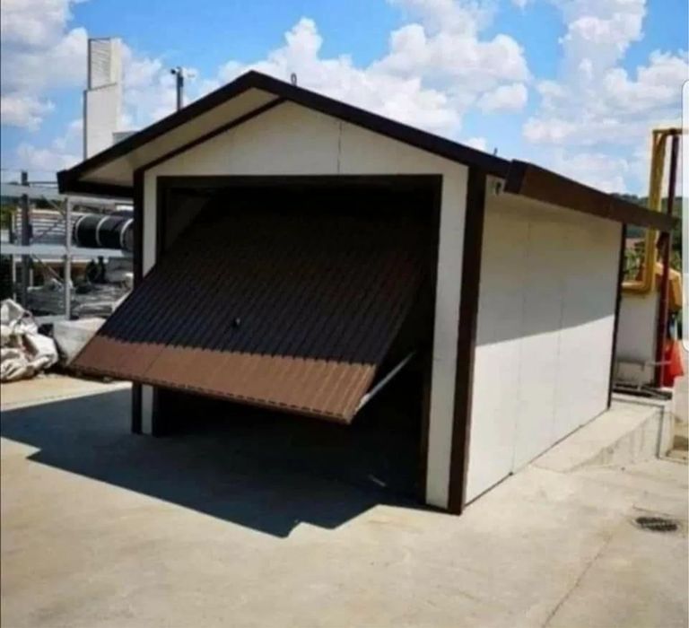 Garaj auto la comanda