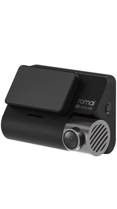 Vând camera auto aproape noua la un preț redus!