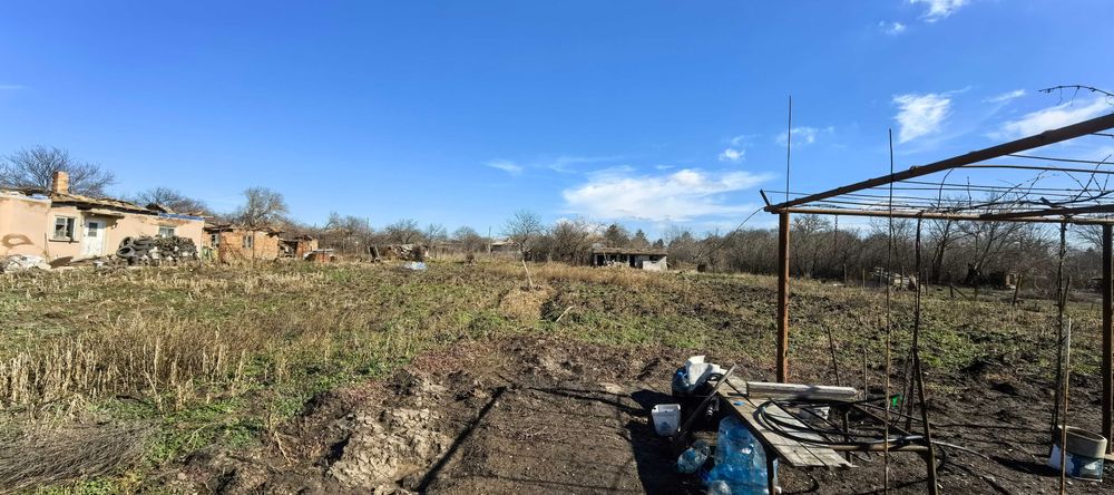 Къща с голям парцел с.Белгун