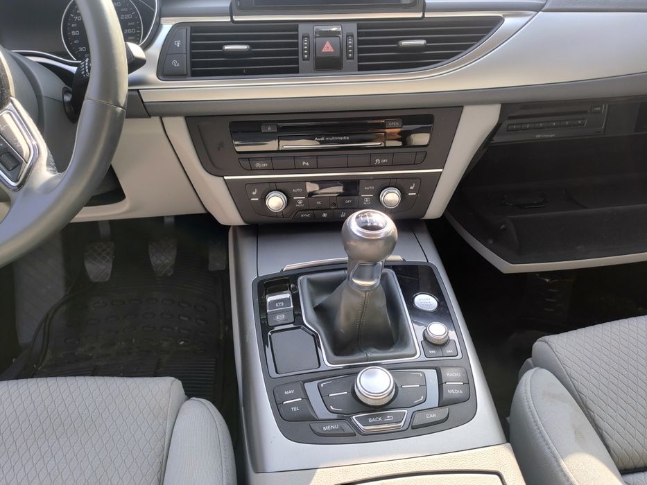 Продавам на части Ауди А6 2012г 2.8fsi
