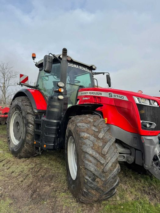 Tractor Massey Ferguson 8740S