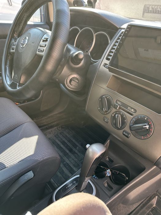 Продам Nissan versa 2008