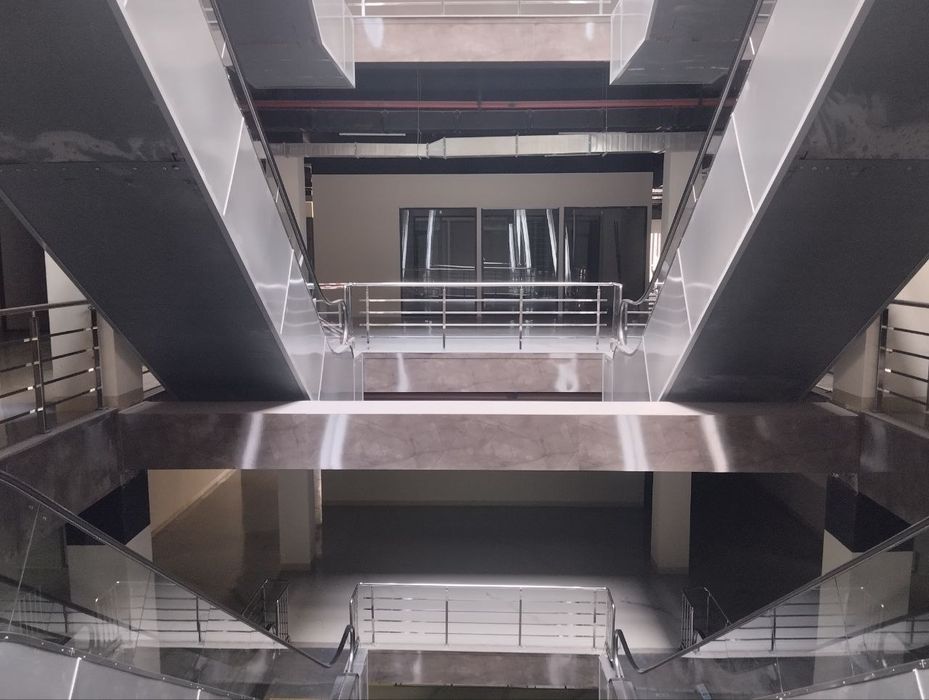 Ibn Sino Stroy Mart 1 yilga tekinga ijaraga beriladi 3ta do'kon