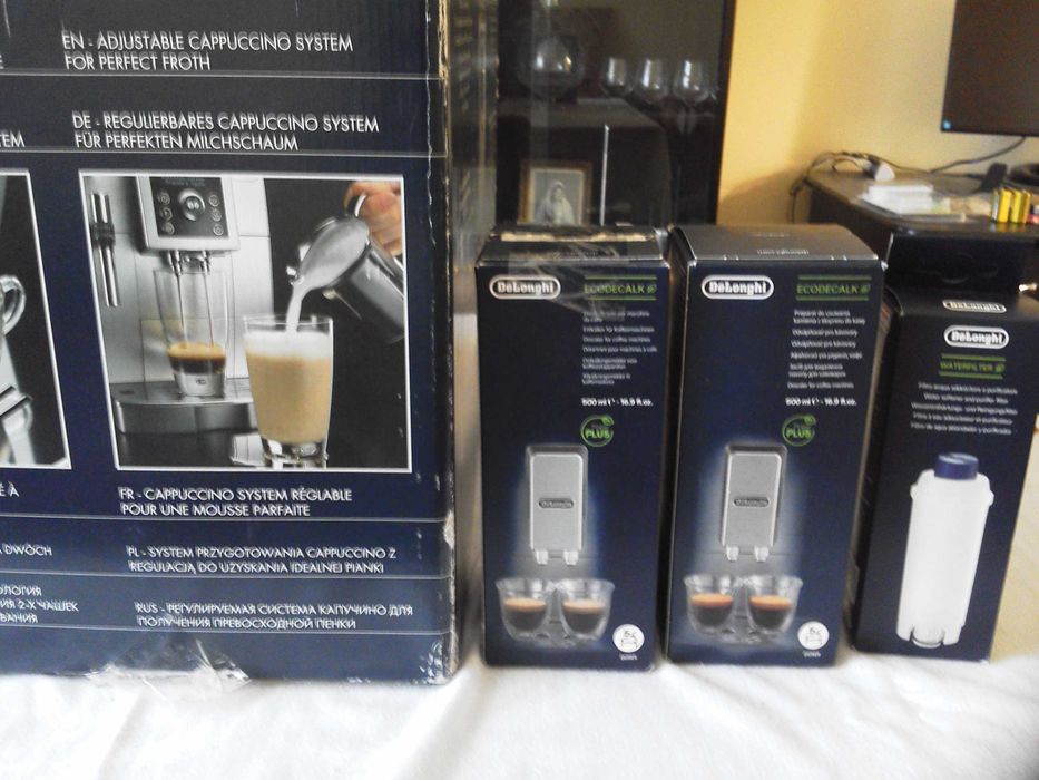 Expresor Automat Cafea DeLoghi ECAM23420SB+++