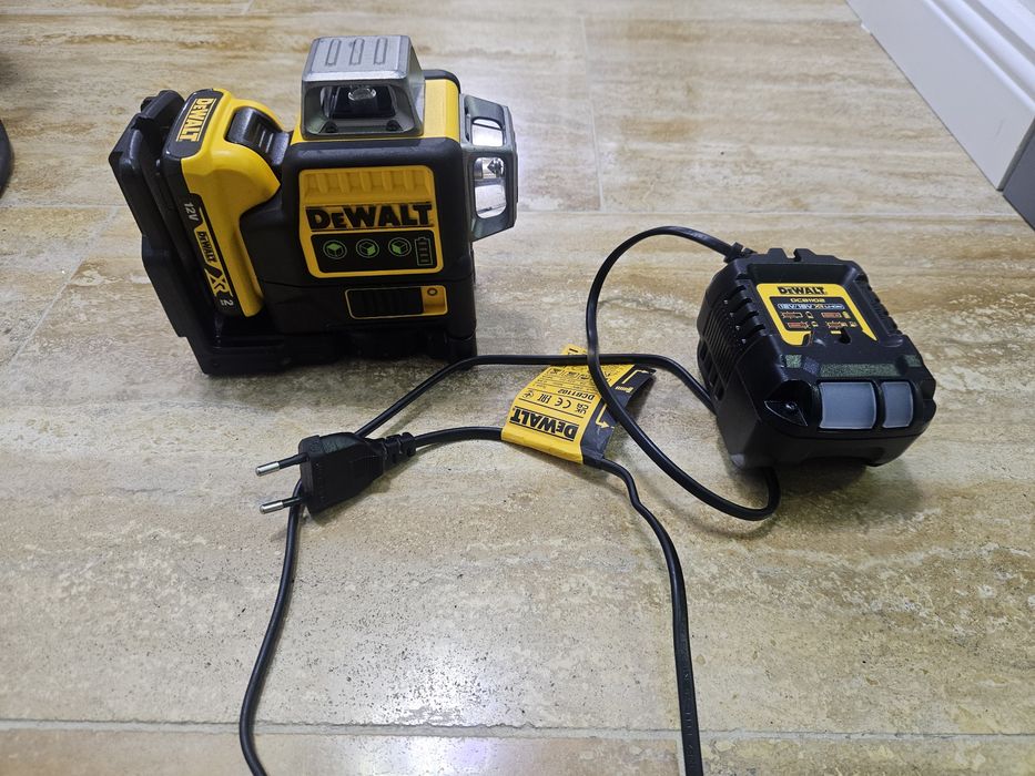 Laser 360 Dewalt Impecabil DCE089G
