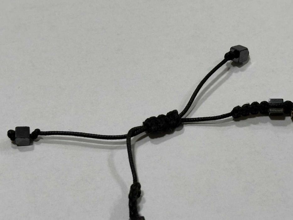 Златна гривна с мъниста - бяло злато 14К