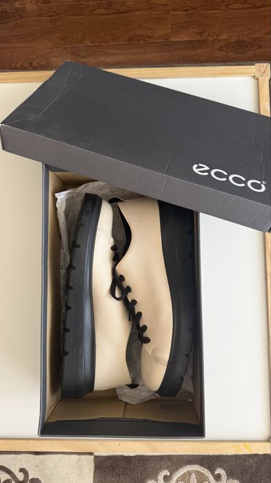Pantofi ECCO Nouvelle din piele naturală – mărimea 40
