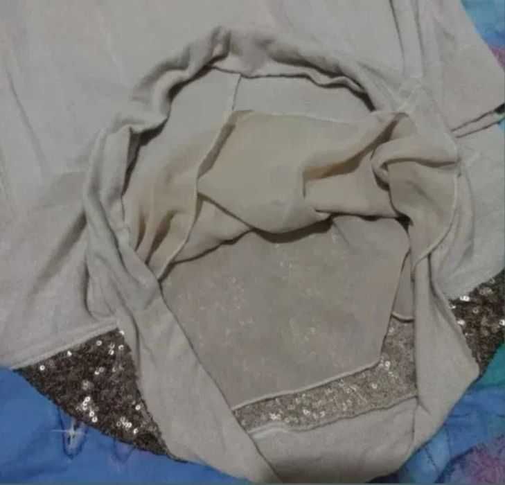 Rochie casual cu paiete aurii