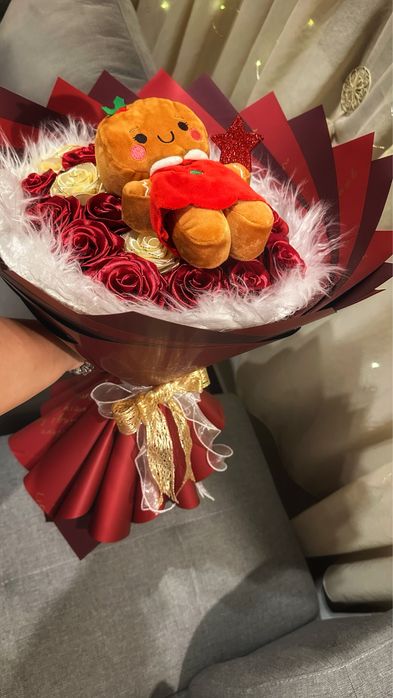 Buchet trandafiri satin