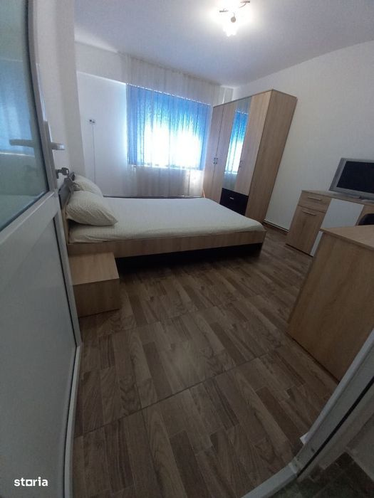 Ofer spre închiriere garsoniera Mioveni