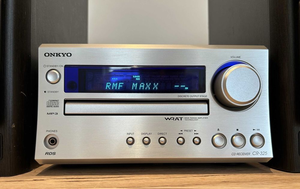 Onkyp CR-325. Premium receiver.Telecomandă. Ca nou. Preț fix !